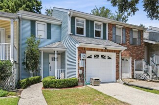 916 Old Metairie Dr, Metairie, LA 70001