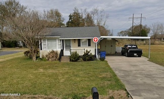 2916 Orangewood Dr, Abbeville, LA 70510