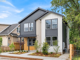 827 NE 92nd Ave Unit 3, Portland, OR 97220