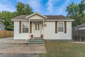 1015 Mill St, Springdale, AR 72764