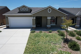 913 Grangeville Ave, Avenal, CA 93204