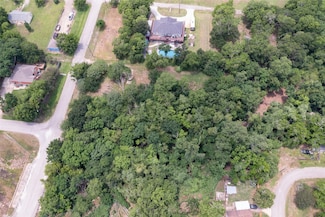 2211 Avenue B, Rosenberg, TX 77471