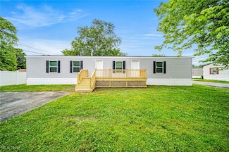 153 Marilyn Dr, Madison, OH 44057