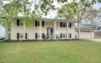 728 Breakers Ave, Absecon, NJ 08201
