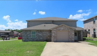 815 E College St, Princeton, TX 75407