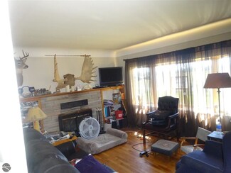 2920 Bordeau Rd, Standish, MI 48658