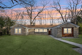 5686 N River Forest Dr, Milwaukee, WI 53209