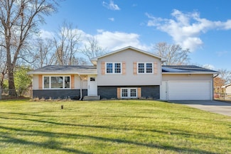 32559 Ironwood Dr, Saint Joseph, MN 56374