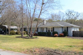 6 Acorn Ct, Greenville, SC 29609