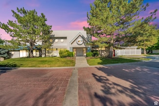 1380 W Ocean Ct, Salt Lake City, UT 84123