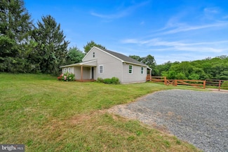 897 Zion Rd, Mohnton, PA 19540