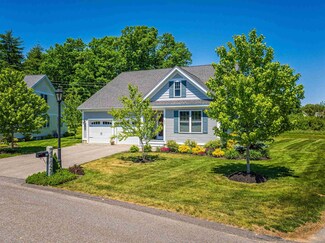 19 Sierra Hill Dr, Dover, NH 03820