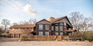 2003 W Hanover Rd, Hanover, IL 61041