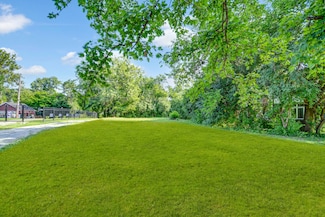 7R Country Club Ln, Country Club Hills, IL 60478
