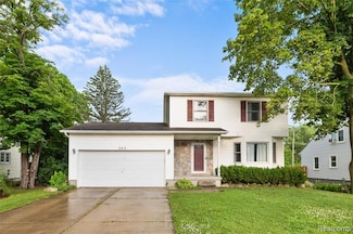 303 S Saginaw St, Lapeer, MI 48446