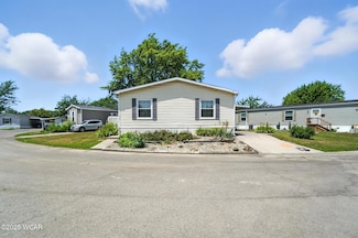 104 Burntwood Dr, Lima, OH 45805