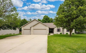 248 Prairie Grass Rd, Chatham, IL 62629