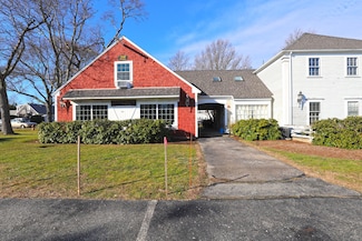 314 Gifford St Unit 314, Falmouth, MA 02540