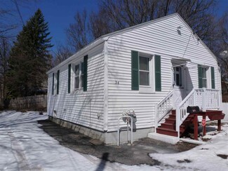34 Gabrielle St, Manchester, NH 03103