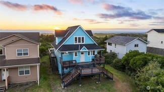 31 Ocean Ln, Ocean Shores, WA 98569