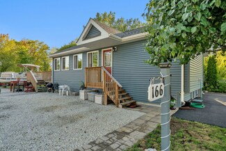 166 Flora Fern Rd, Wilmington, IL 60481