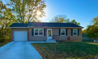 3839 SE Bryant St, Topeka, KS 66609