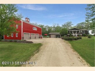 26137 26137 County Road 37, St. Charles, MN 55972
