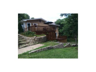 415 NW North Shore Dr, Kansas City, MO 64151