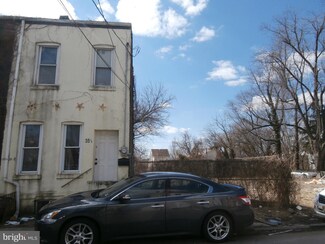 35- 1/2 New Rose, Trenton, NJ 08618