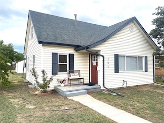 285 S 8th Ave, Brighton, CO 80601