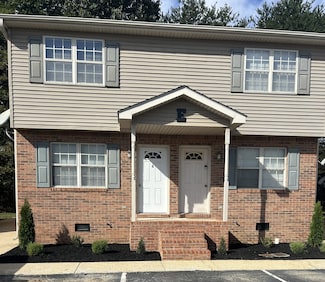 587 Baker Rd, Martin, TN 38237