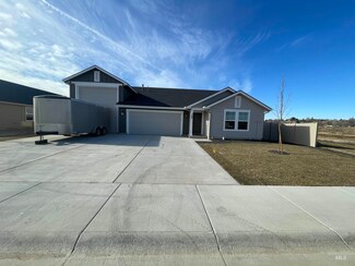 589 Rahara Ave, Middleton, ID 83644