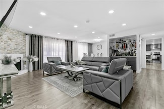 8801 Cedros Ave Unit 7, Panorama City, CA 91402