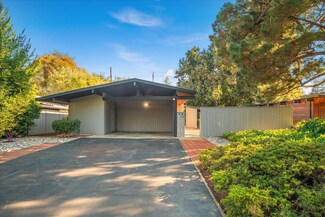 451 Carolina Ln, Palo Alto, CA 94306