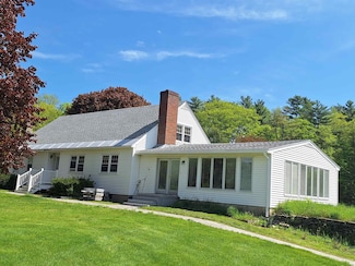 564 Main St, Walpole, NH 03608