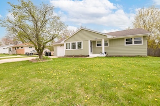 4915 W Spring Ln, Milwaukee, WI 53223