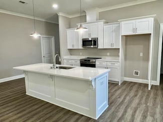 8417 Sevilla St, Navarre, FL 32566
