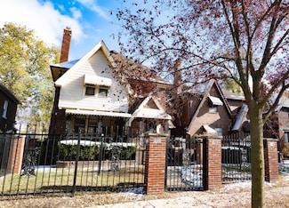 18968 Pennington Dr, Detroit, MI 48221