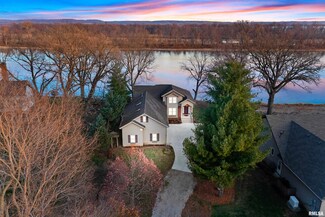 508 N 1st St, Chillicothe, IL 61523