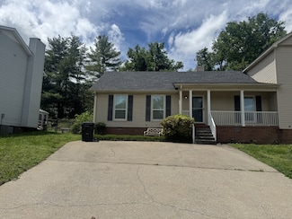 1016 Silver Point Dr, Murfreesboro, TN 37130