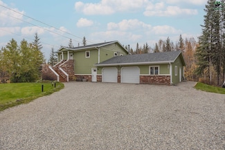 1128 Matthew Cir, North Pole, AK 99705