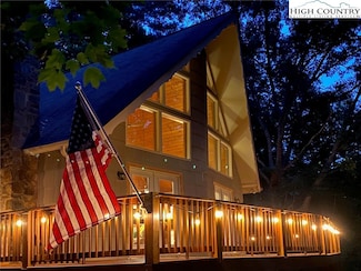 994 Laurel Cir E, Deep Gap, NC 28618