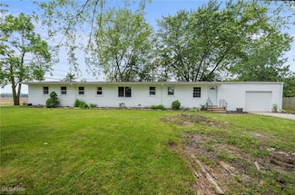 403 Palomino Ct, Lagrange, OH 44050