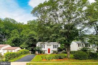 5377 Laura Belle Ln, Fairfax, VA 22032