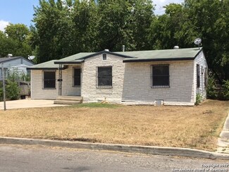 135 Notre Dame Dr, San Antonio, TX 78228