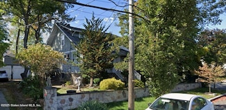 320 Sprague Ave, Staten Island, NY 10307