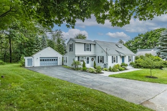 9 Frye St, Portland, ME 04103
