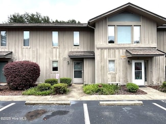 940 Linden Rd Unit 19, Pinehurst, NC 28374