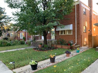 8542 Mccormick Blvd, Skokie, IL 60076