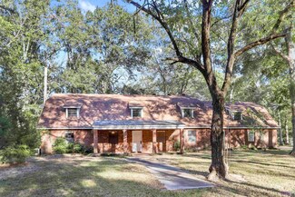6840 Lake Hills Rd, Saint Francisville, LA 70775